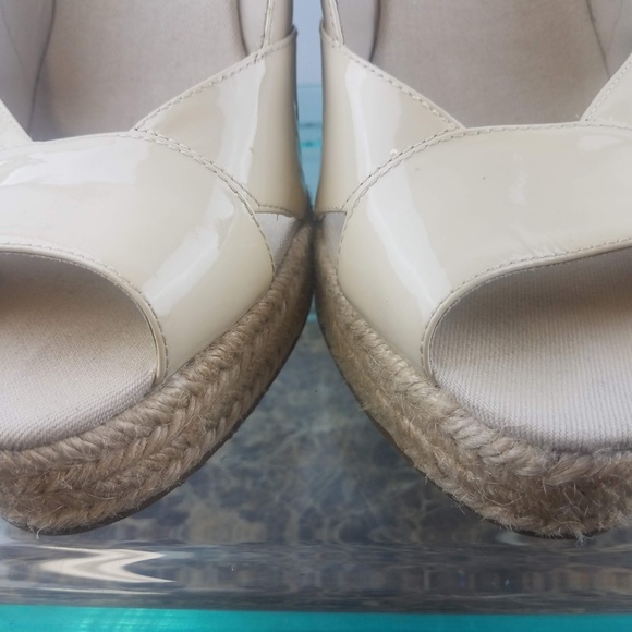 Banana Republic Tan Wedge Espadrille Heels 9.5M - Picture 5 of 7
